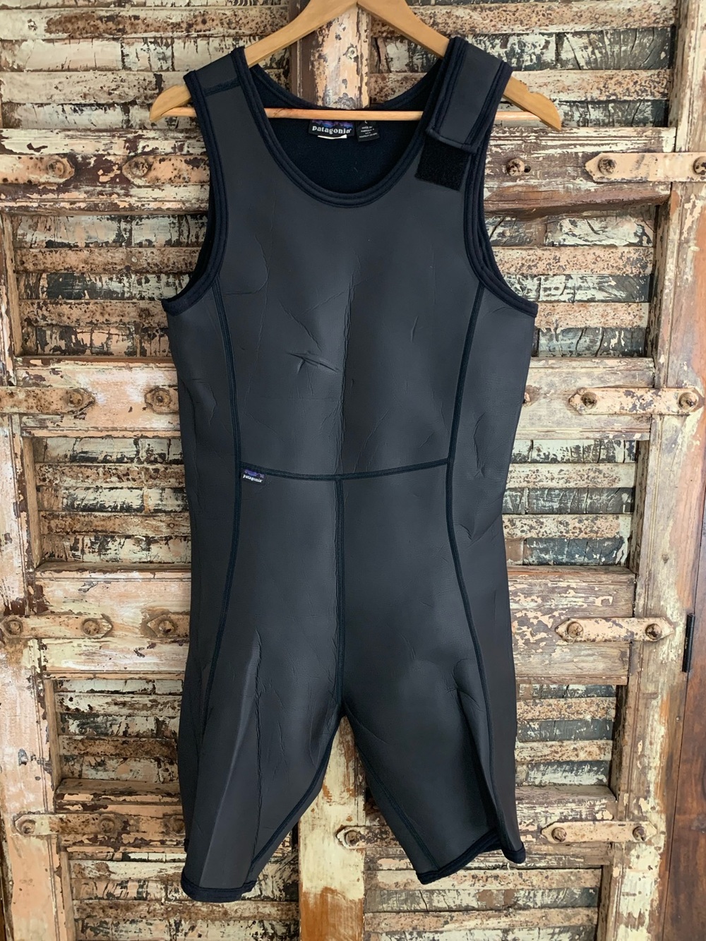 VTG Patagonia Black Sleeveless Neoprene Shorty Spring Wetsuit, Youth Kids Large